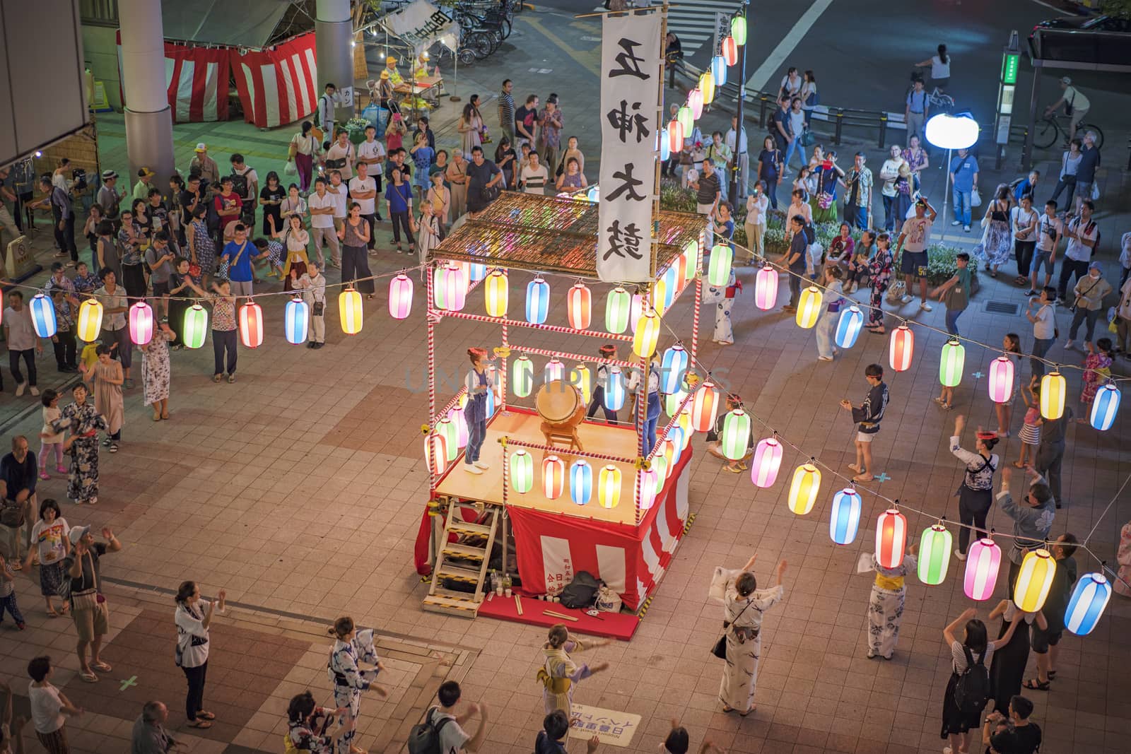 View of the square in front of the Nippori train station by kuremo