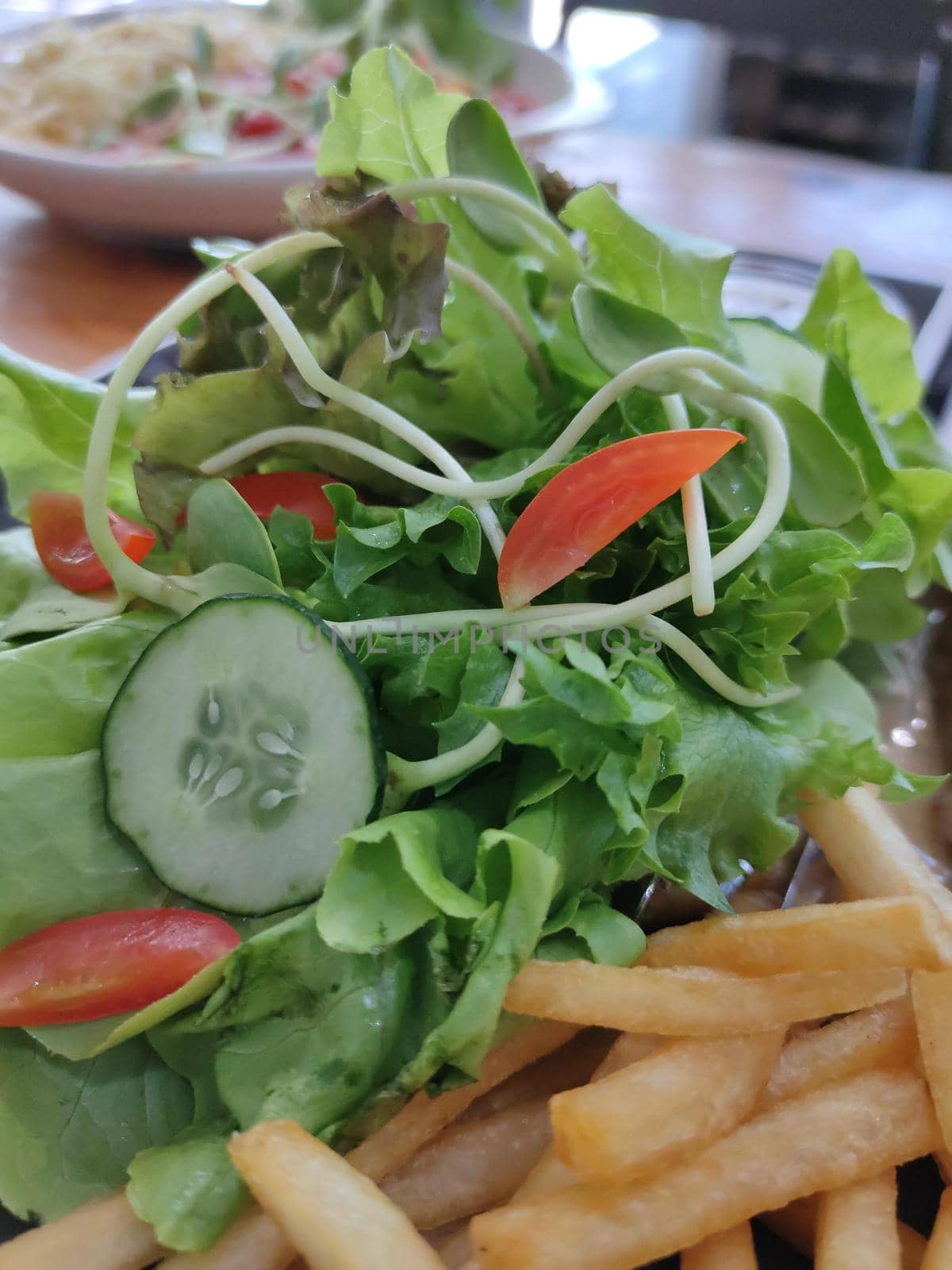 The Vegetarian salad with arugula, oranges and grapefruit