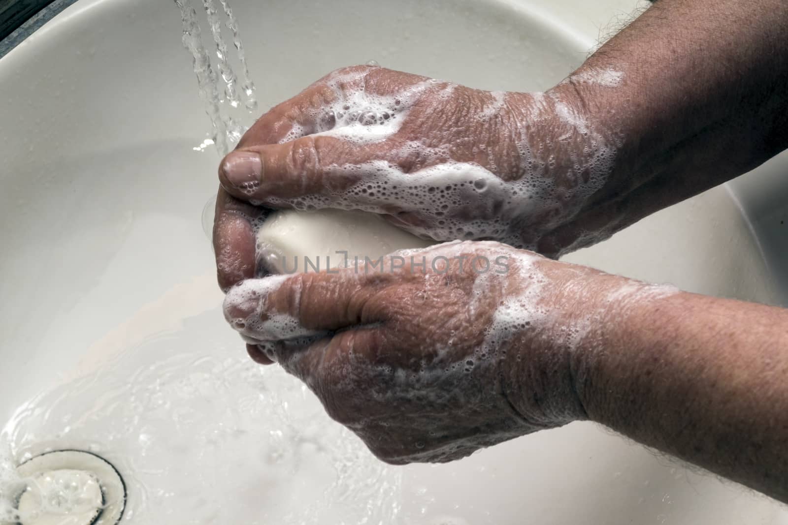 It is important to wash your hands to prevent viral infection.