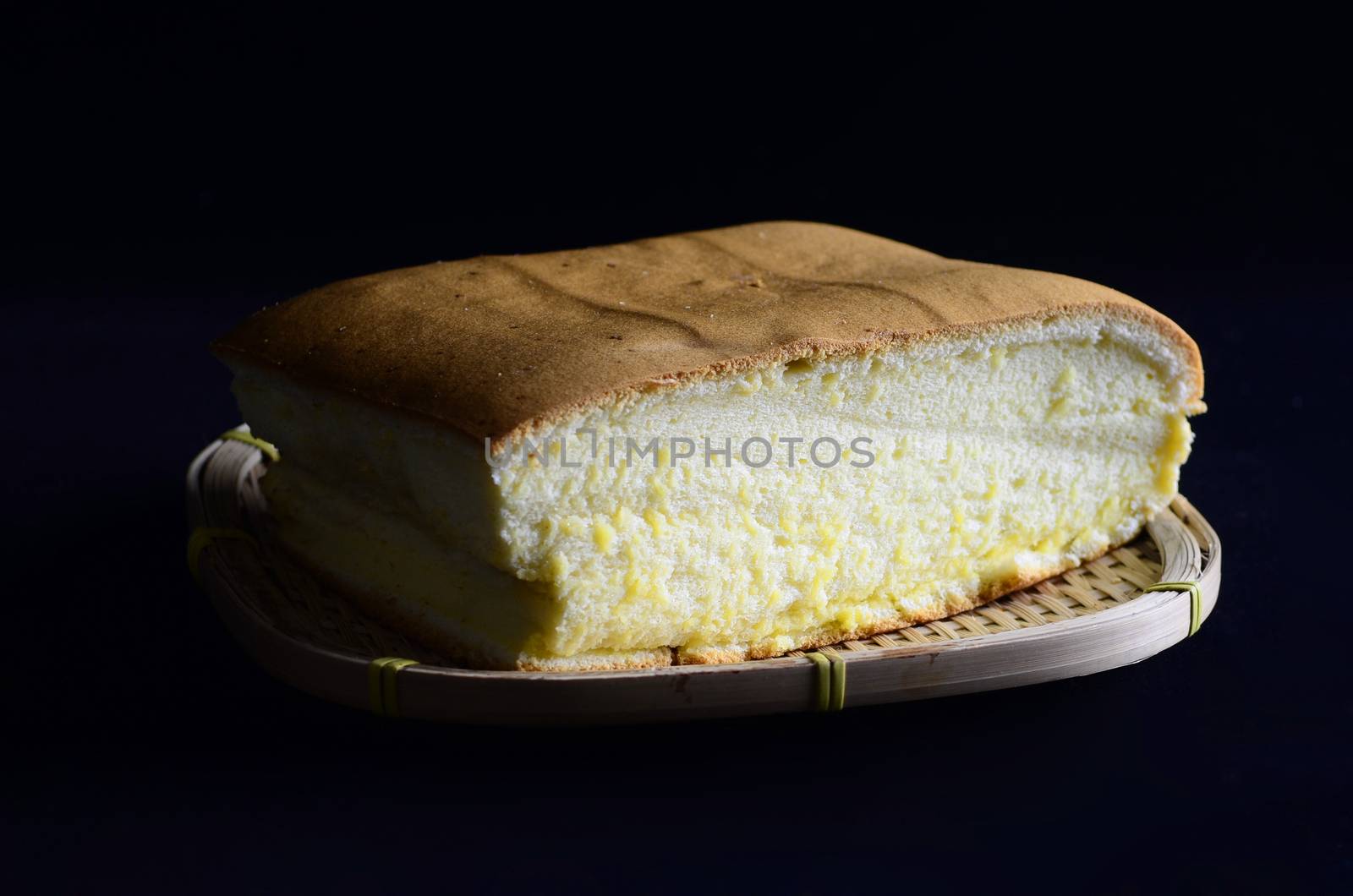 sponge cake by yongtick