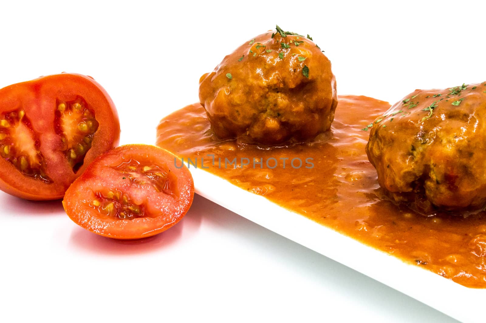 Meatballs cooked in tomato sauce  by Philou1000