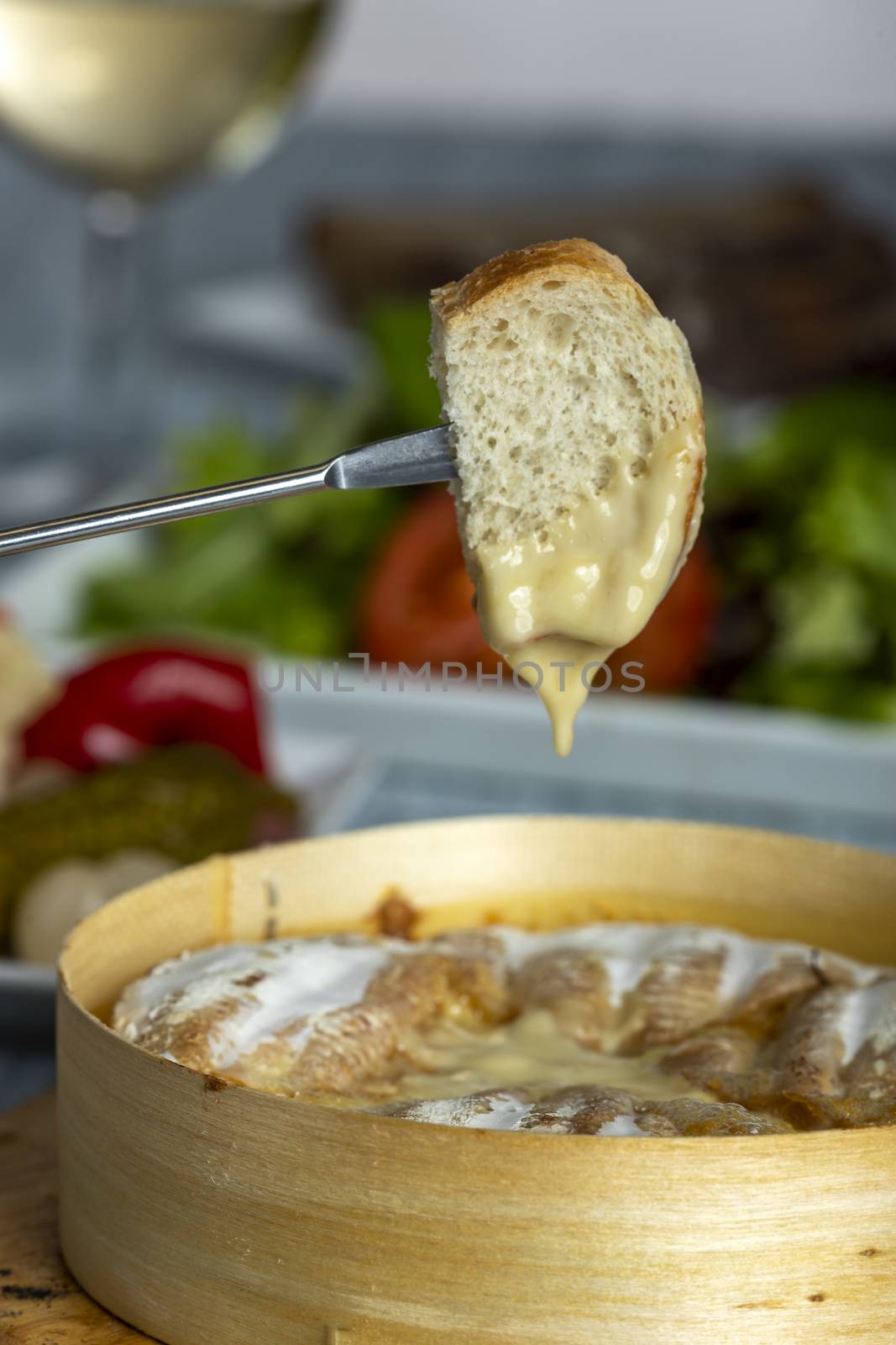 swiss cheese fondue with bread