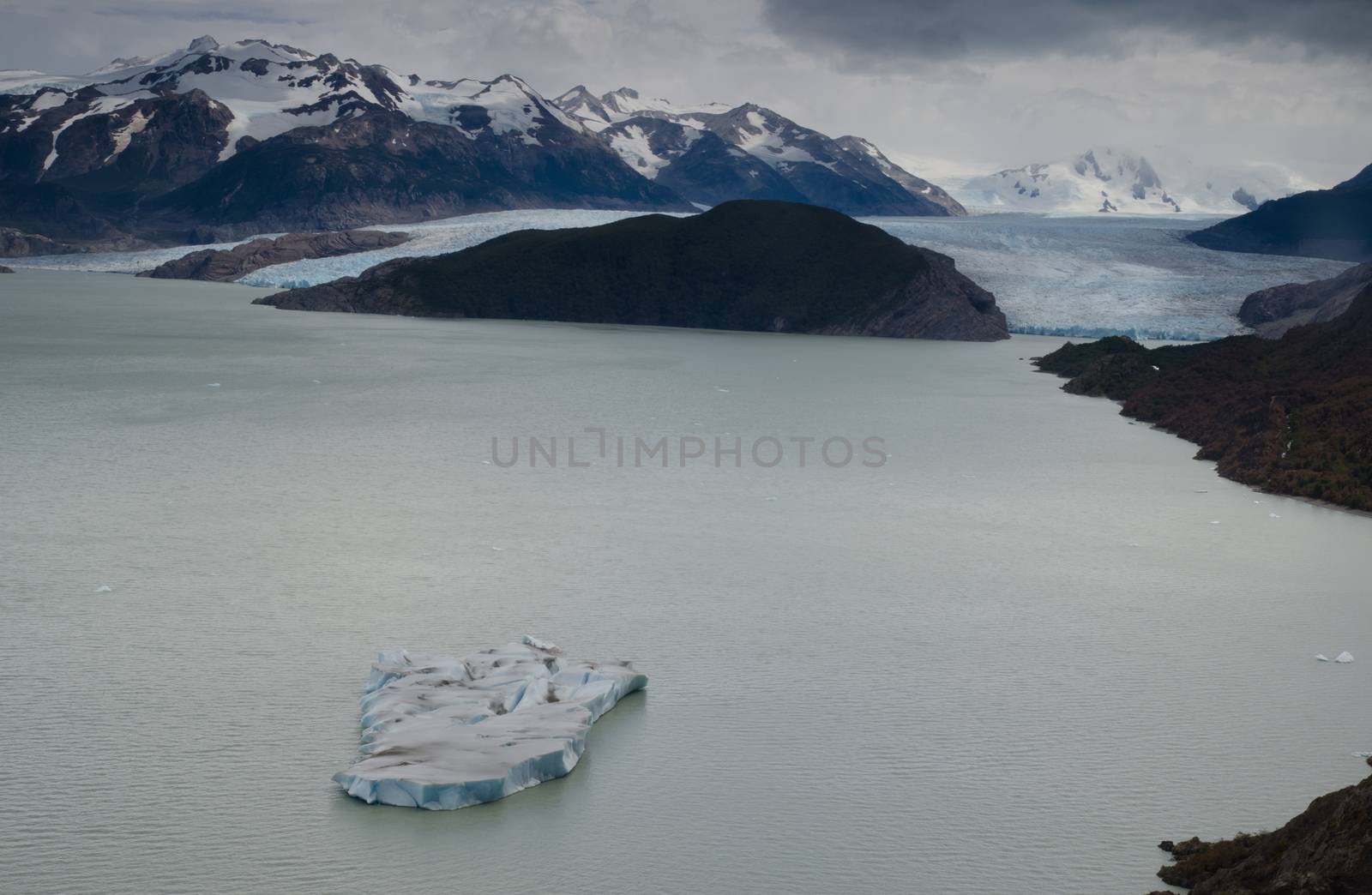 Grey lake and Grey glacier in the Torres del Paine National Park. by VictorSuarez