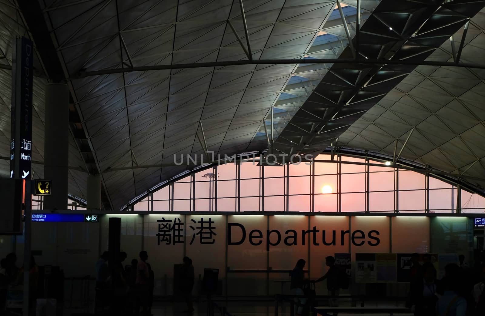 Architectural Structure, the celling of  Hong Kong International Airport by cougarsan