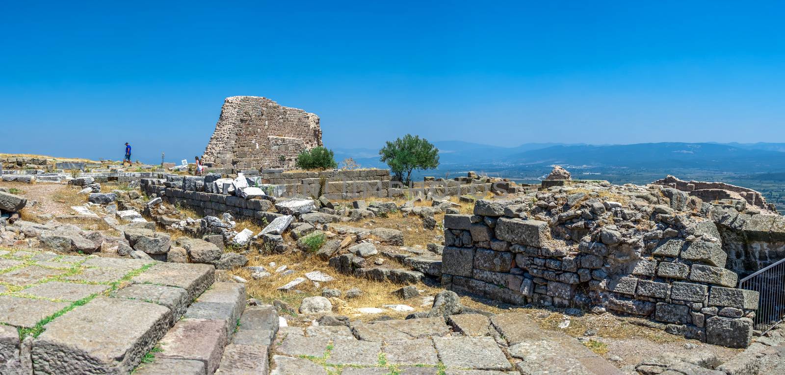 Pergamon Ancient City in Turkey by Multipedia