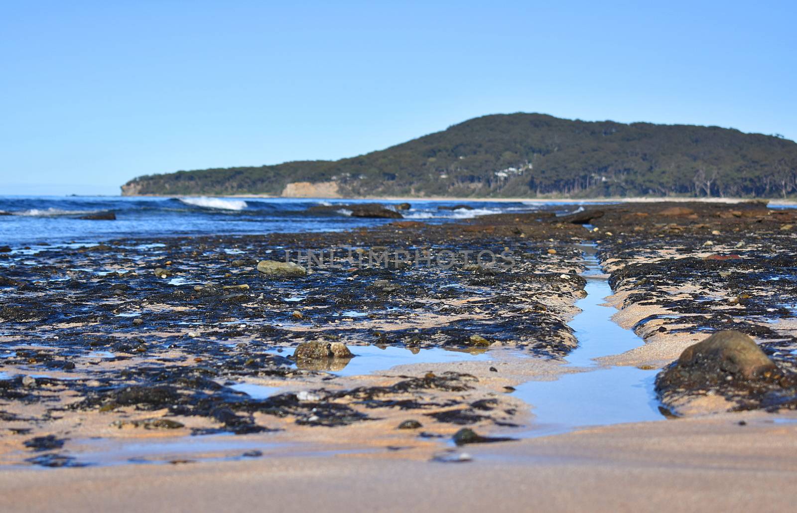 Separation in rocks at the beach