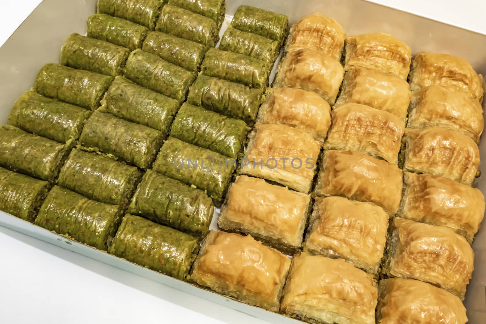 traditional turkish dessert baklava