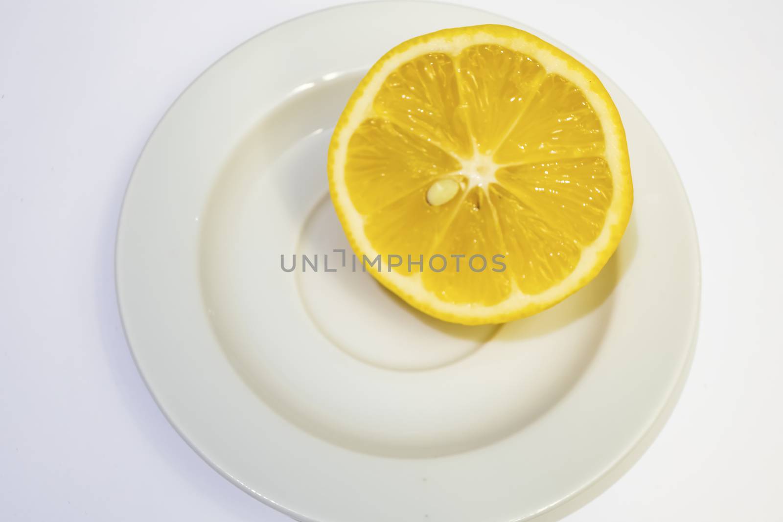 lemon fruit with high nutritional and vitamin value