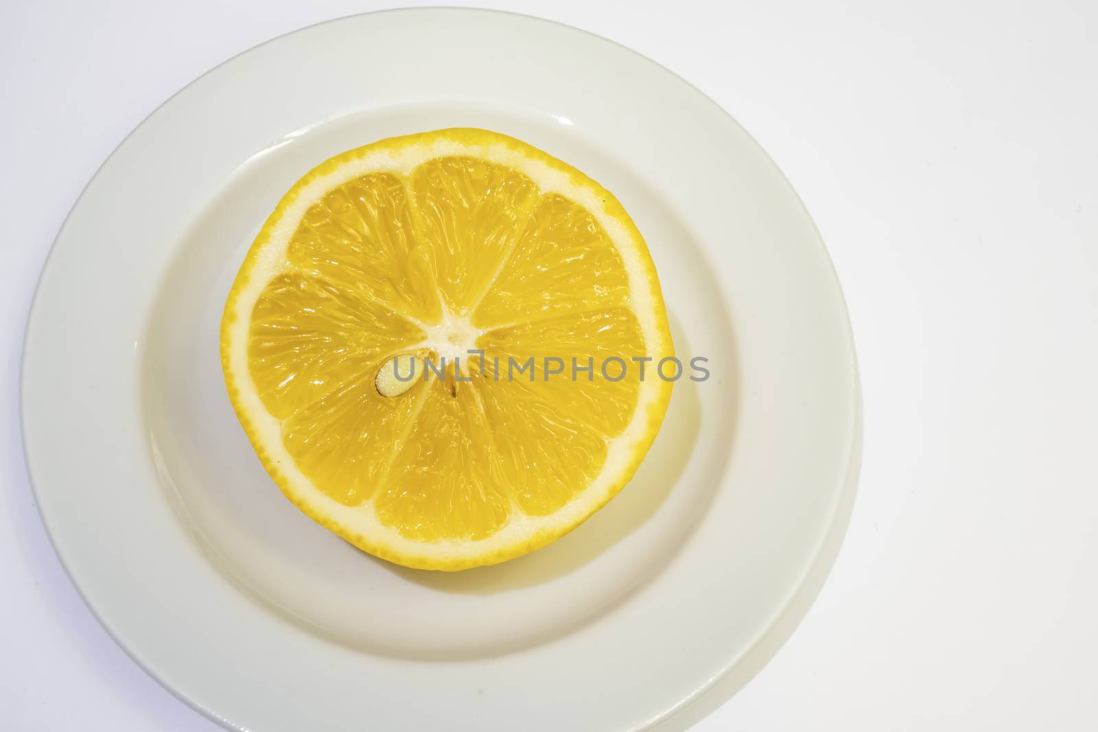 lemon fruit with high nutritional and vitamin value