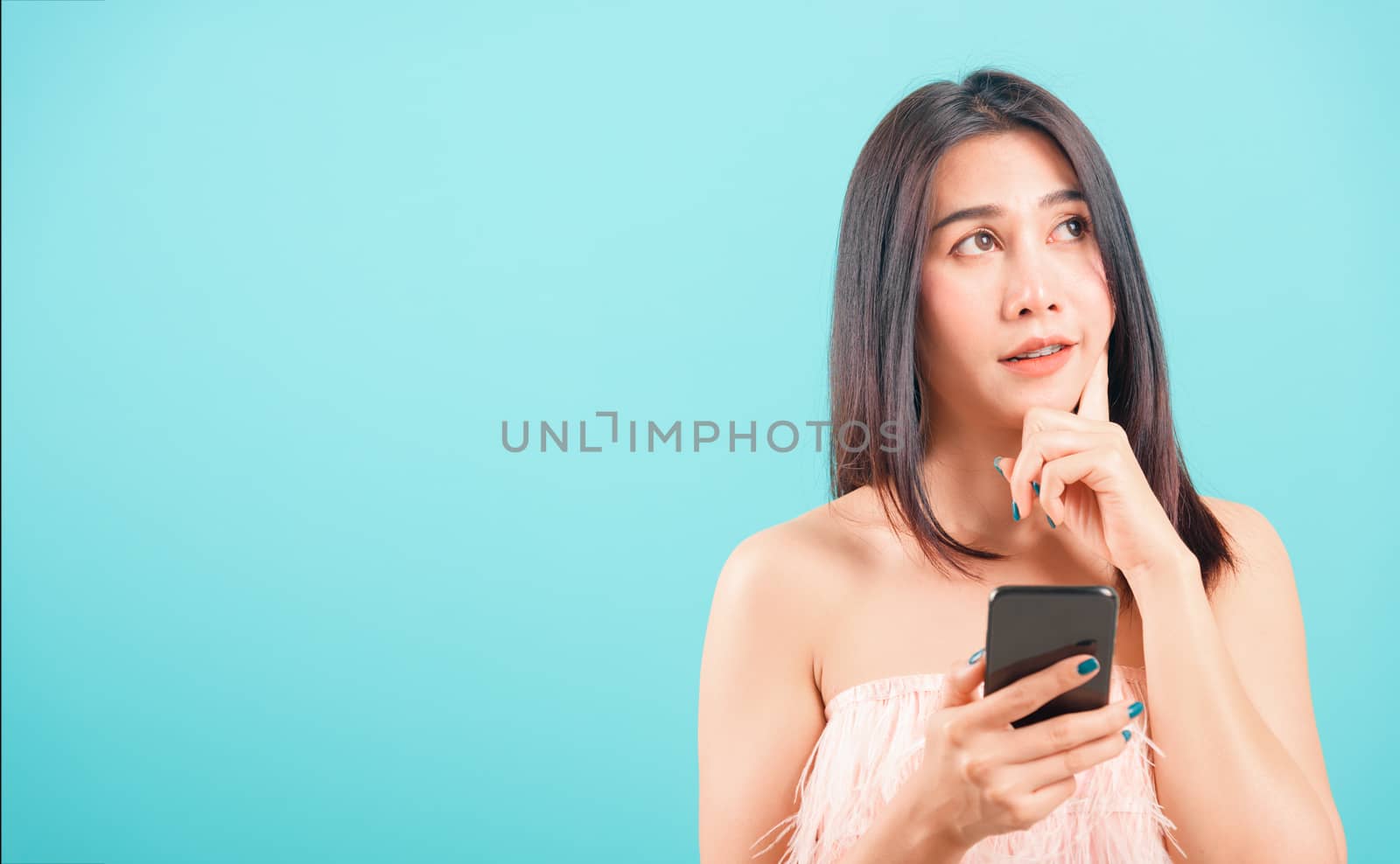 portrait asian beautiful woman her holding mobile phone her conf by Sorapop
