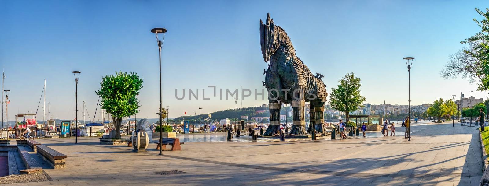 Trojan horse in Canakkale, Turkey by Multipedia