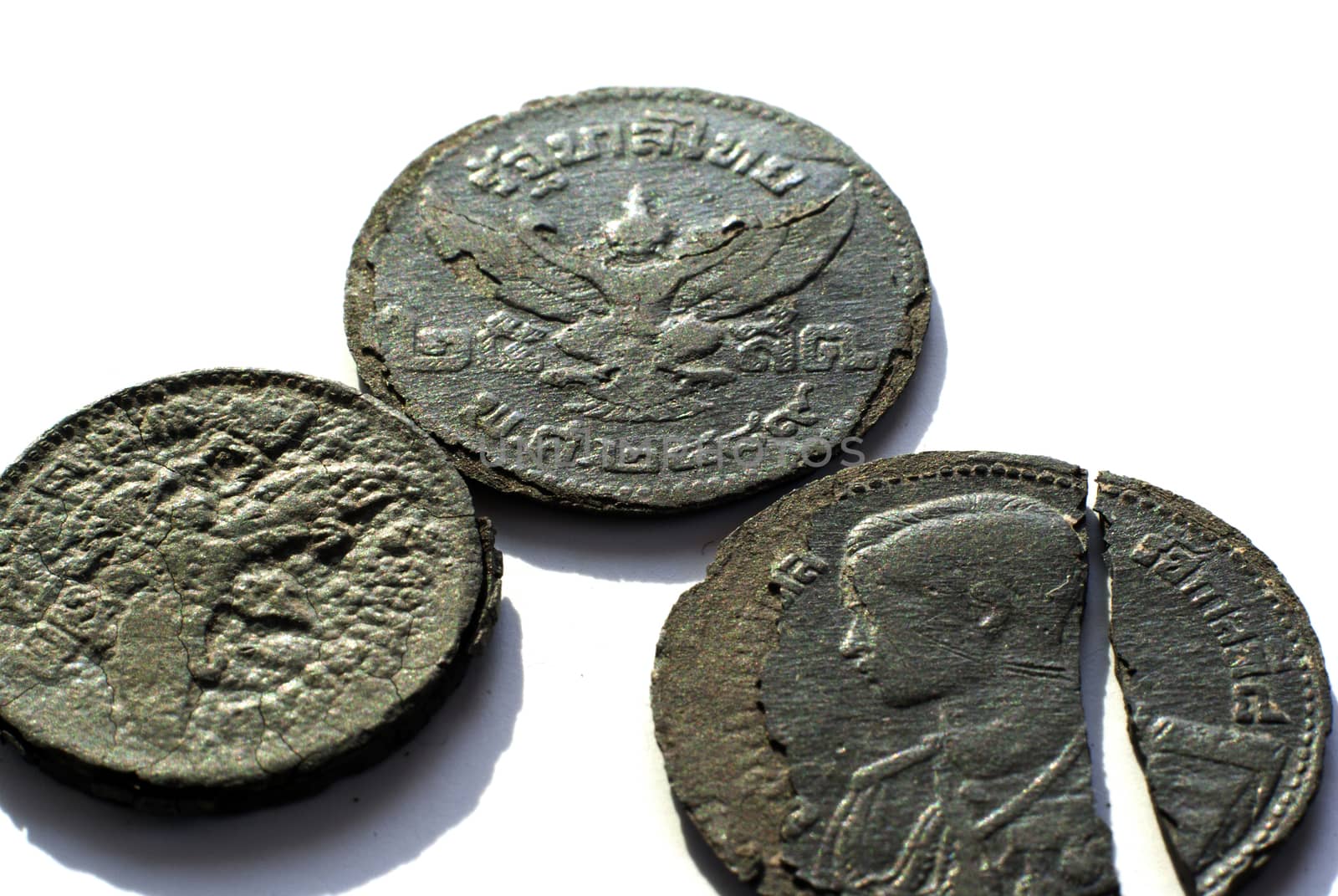 Antique Thai bath coins since Buddhist Era 2489 by Satakorn