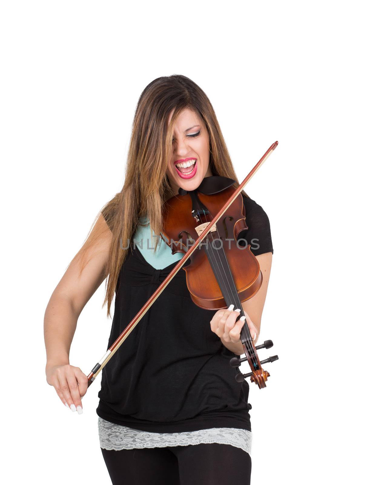 woman play violin by lussoadv