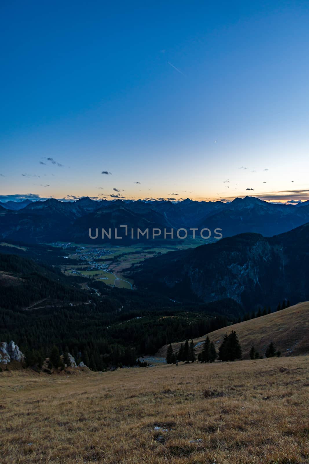 Beautiful mountain tour to the Aggenstein at sunset in the Tannheimer Tal