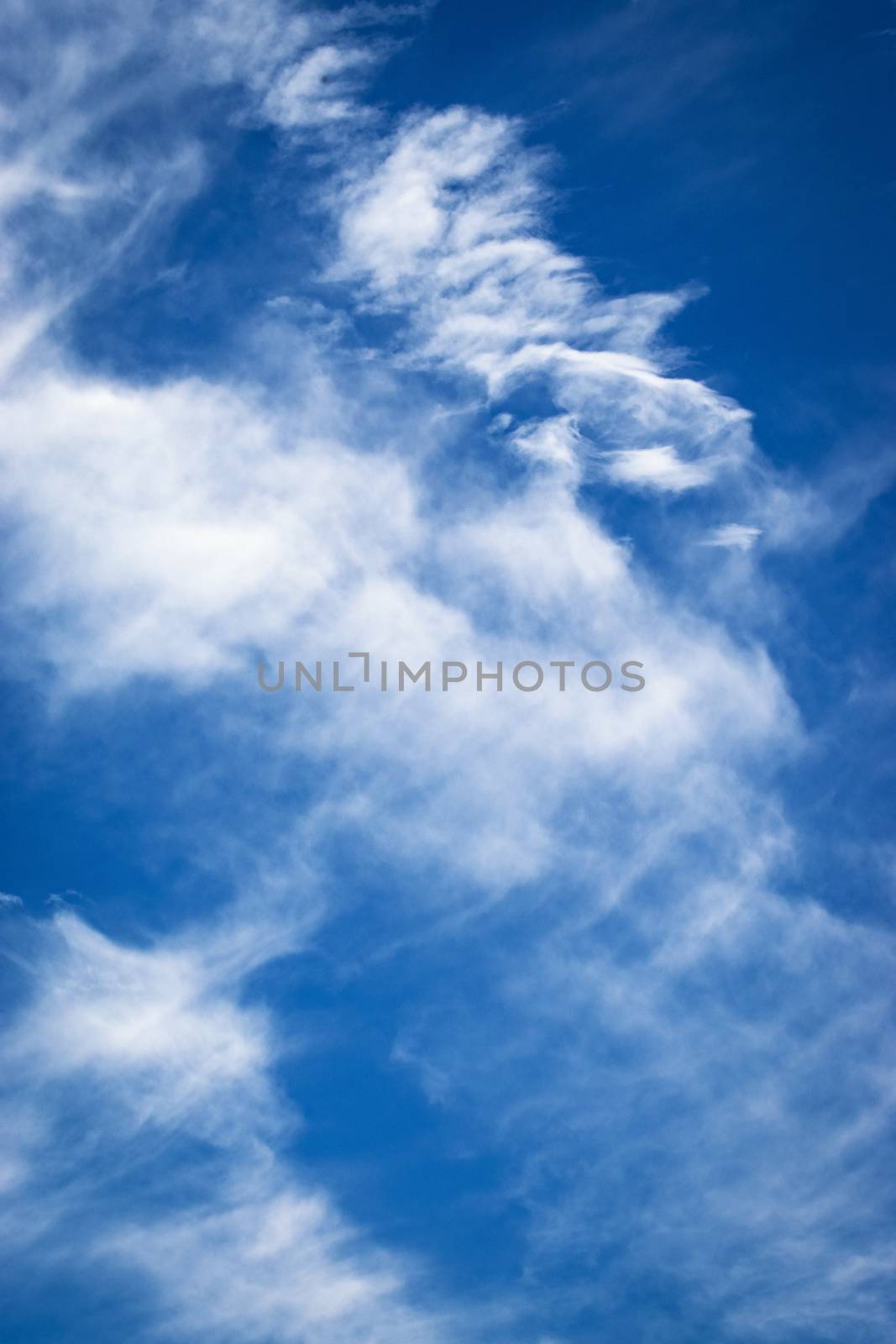 blue sky with white cloud by Ahojdoma