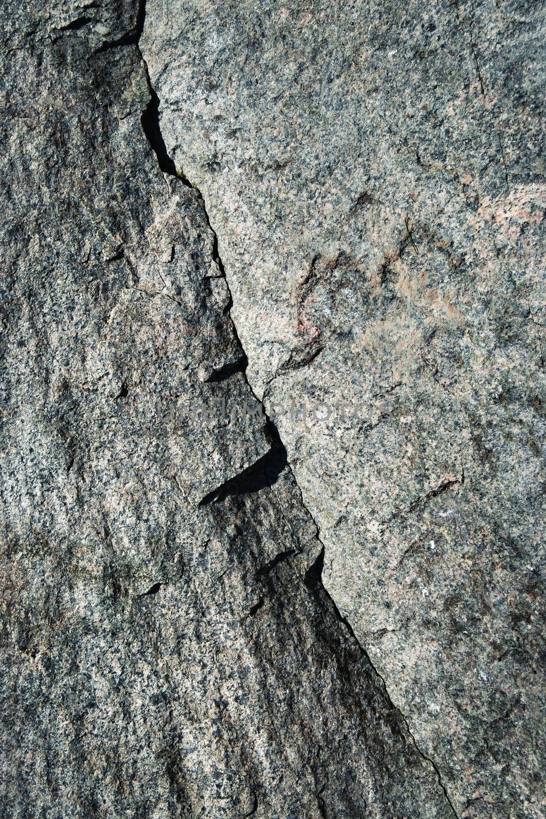 crack on granite rock by Ahojdoma