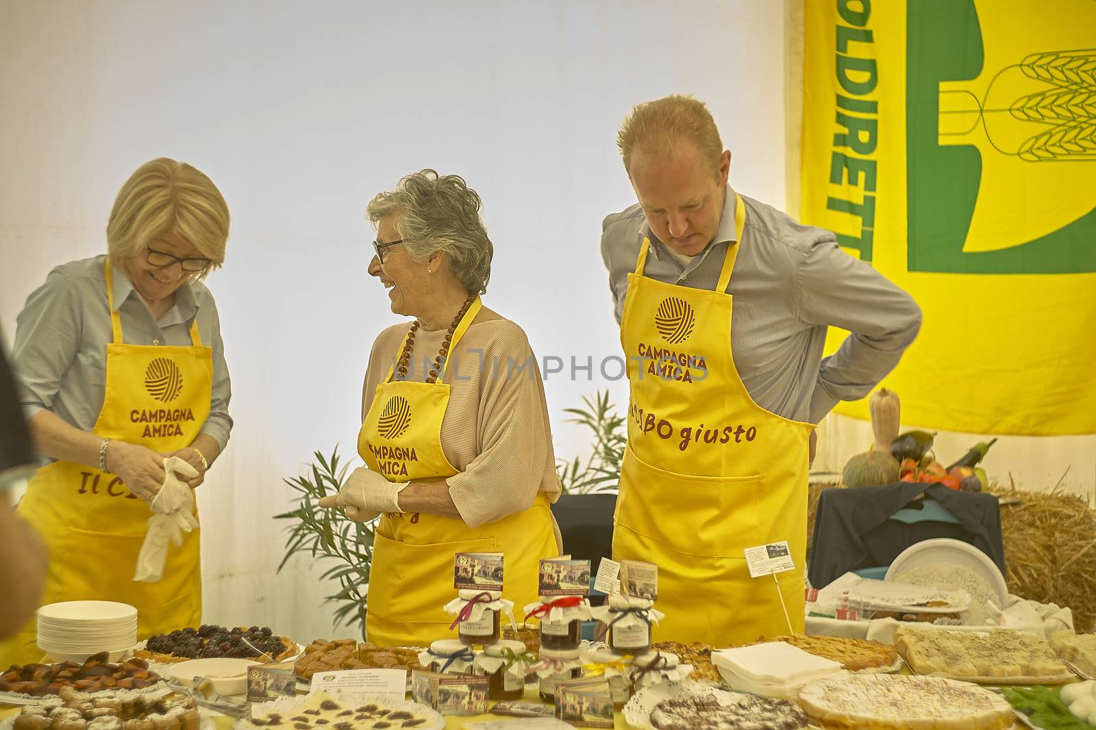 Fruit and vegetable market organized by Coldiretti and Campagna Amica association by pippocarlot