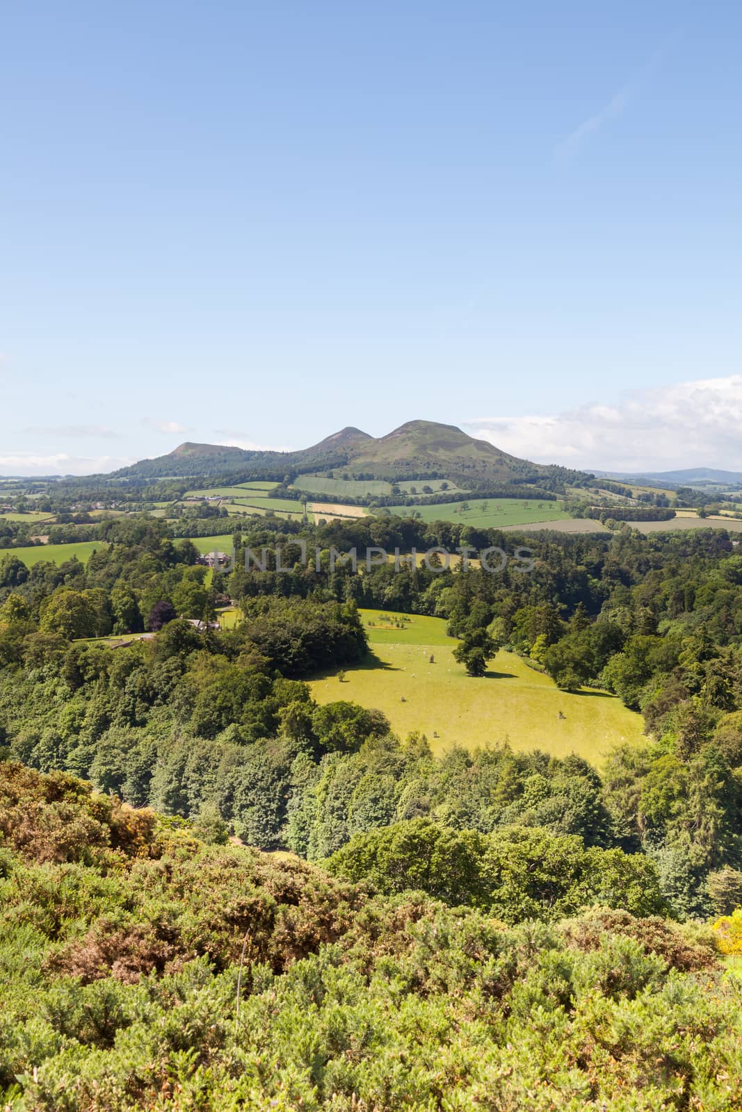 Scott's View is a scenic viewpoint overlooking the valley of the River Tweed in the Scottish Borders.