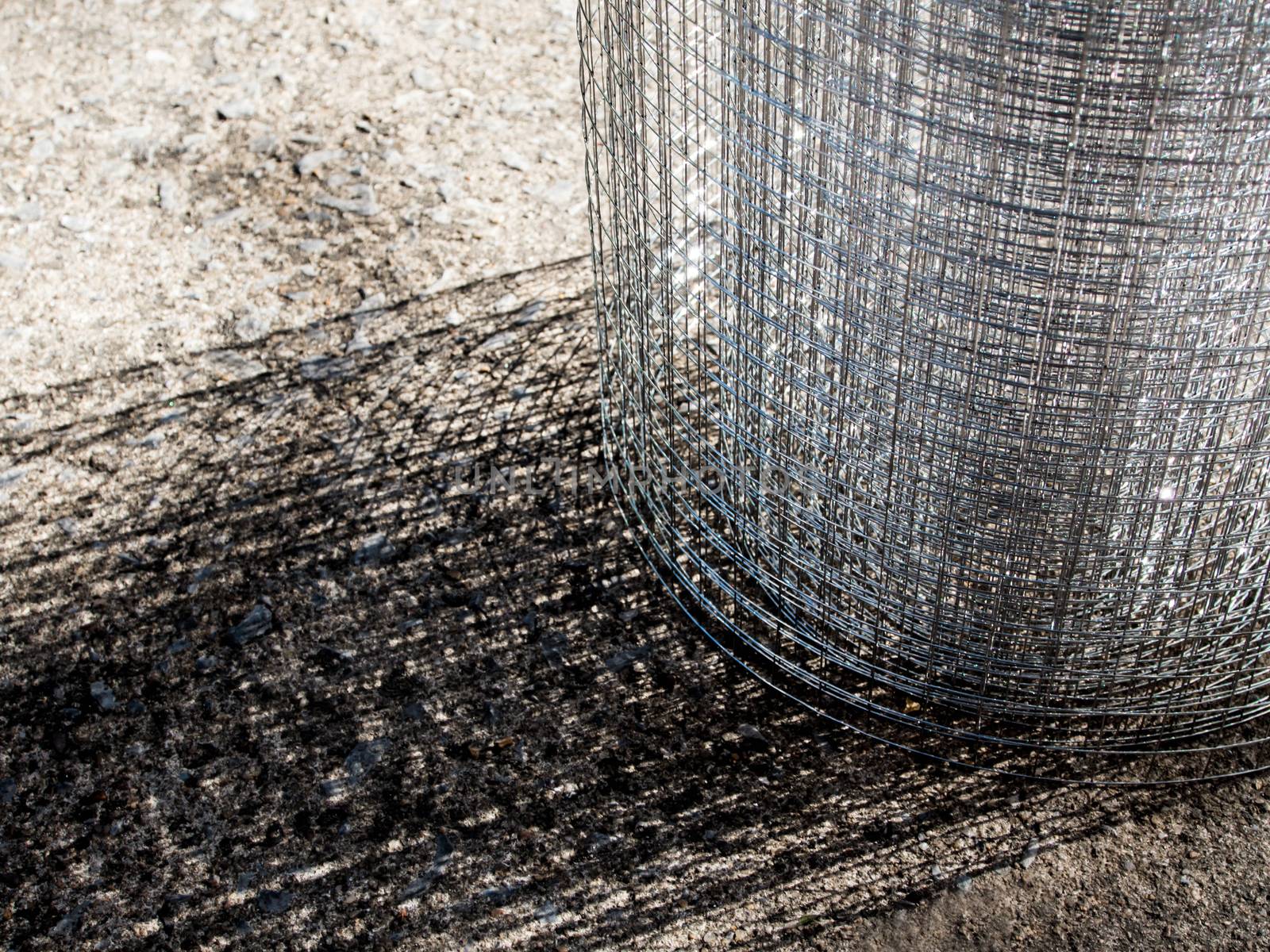 Roll loose shiny thin steel wire grating