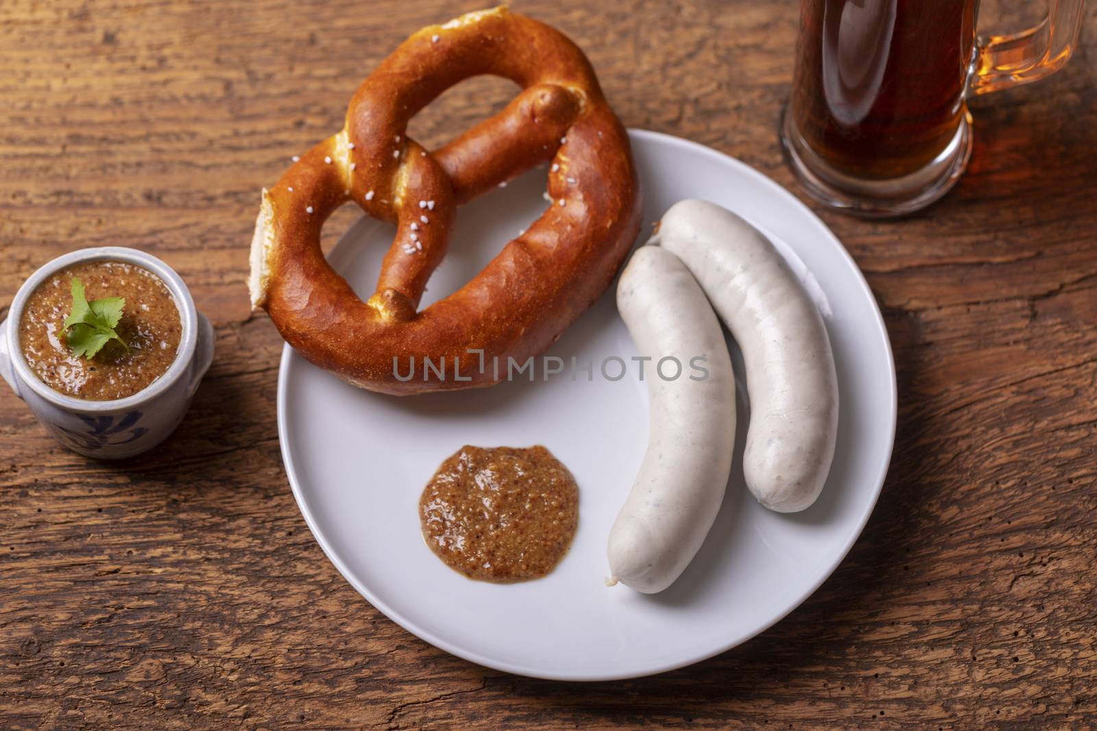 bavarian white sausages with pretzel