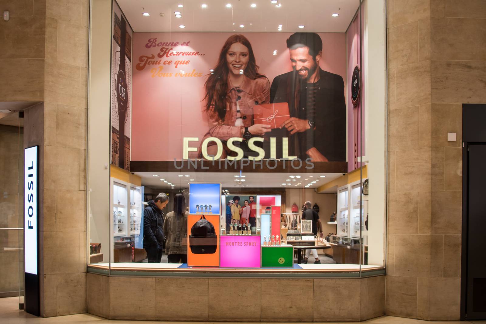 FOSSIL Store in Paris, France, watches brand shop in "Le Louvre" by ontheroadagain