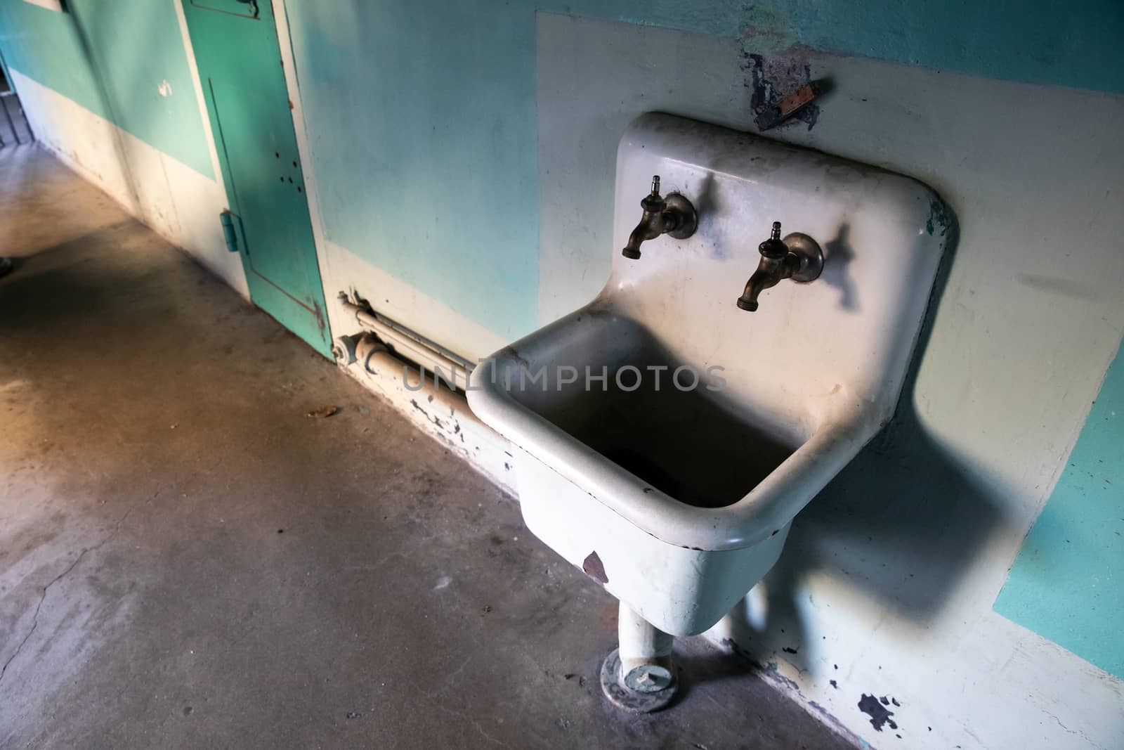 Vintage sink that is quite dirty