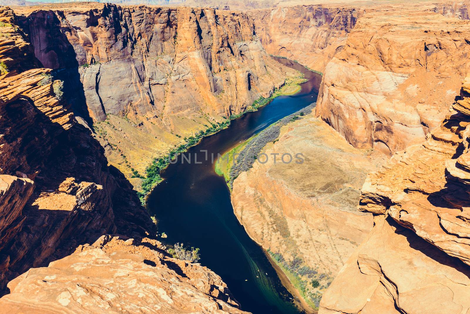 Horseshoe Bend on Colorado River in Glen Canyon, Arizona, USA by nicousnake