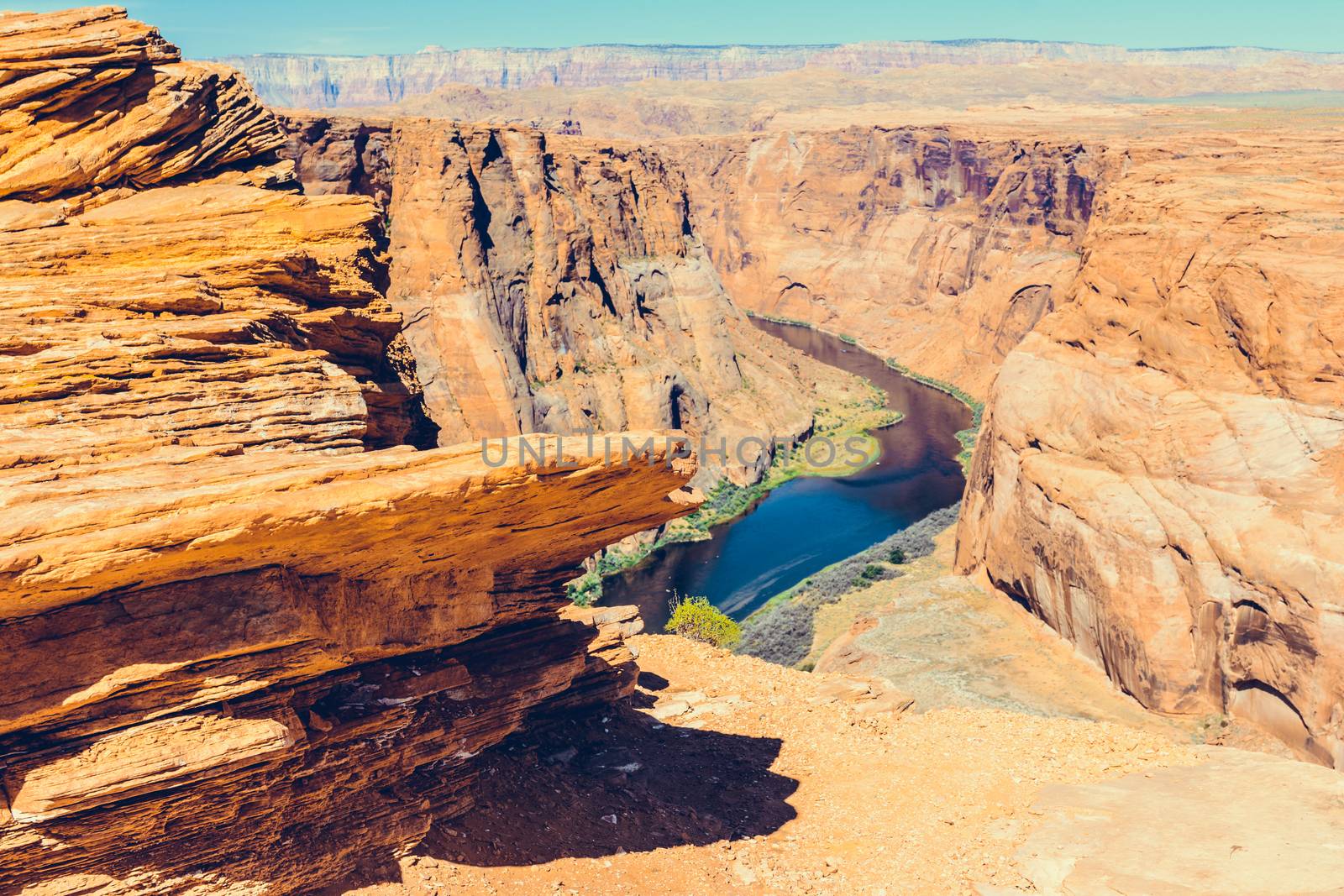 Horseshoe Bend on Colorado River in Glen Canyon, Arizona, USA by nicousnake