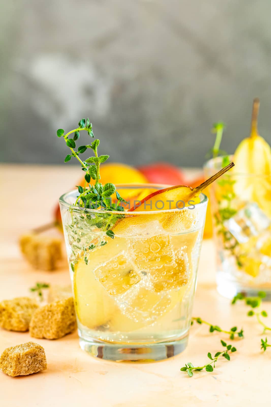 Festive summer drinks, pear thyme cocktail by ArtSvitlyna