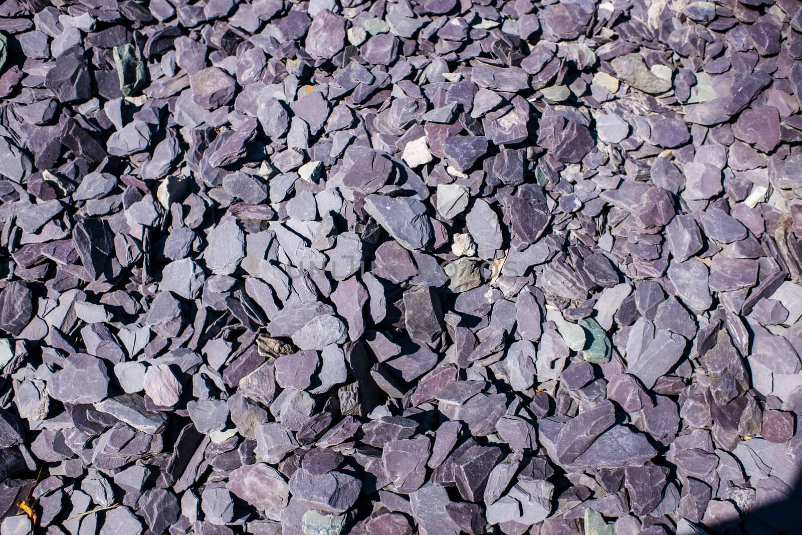 plum blue green grey slate chippings, decorative garden aggregate Morecambe