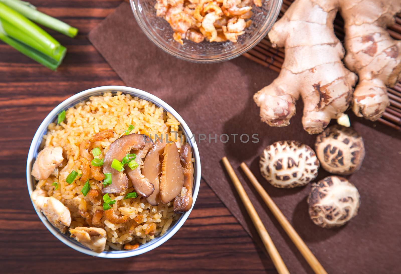 chinese steam rice with chicken meat, mushrrom, ginger and dry shrimp