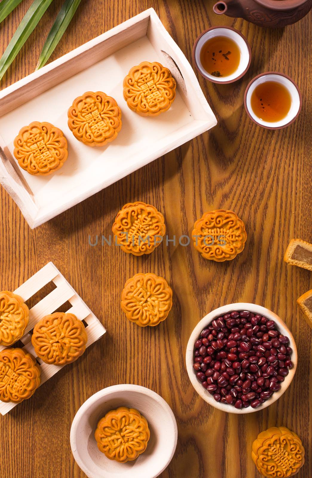  Traditional mooncakes by tehcheesiong