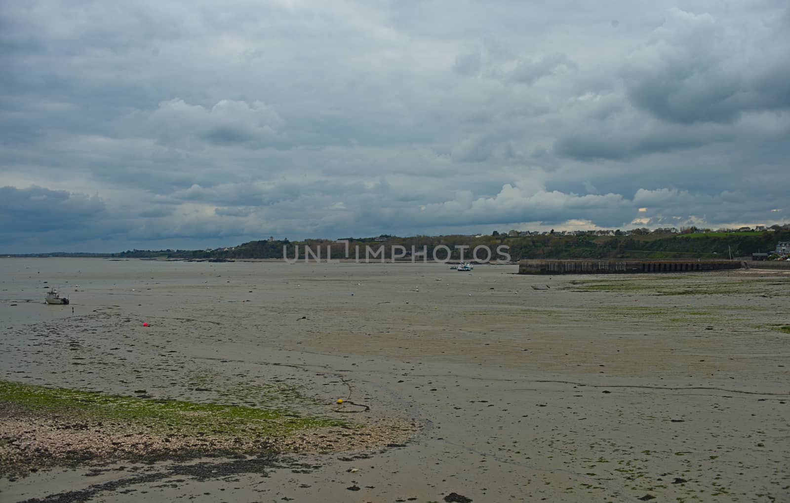 View on Atlantic ocean from sandy beach at Cancale, France by sheriffkule