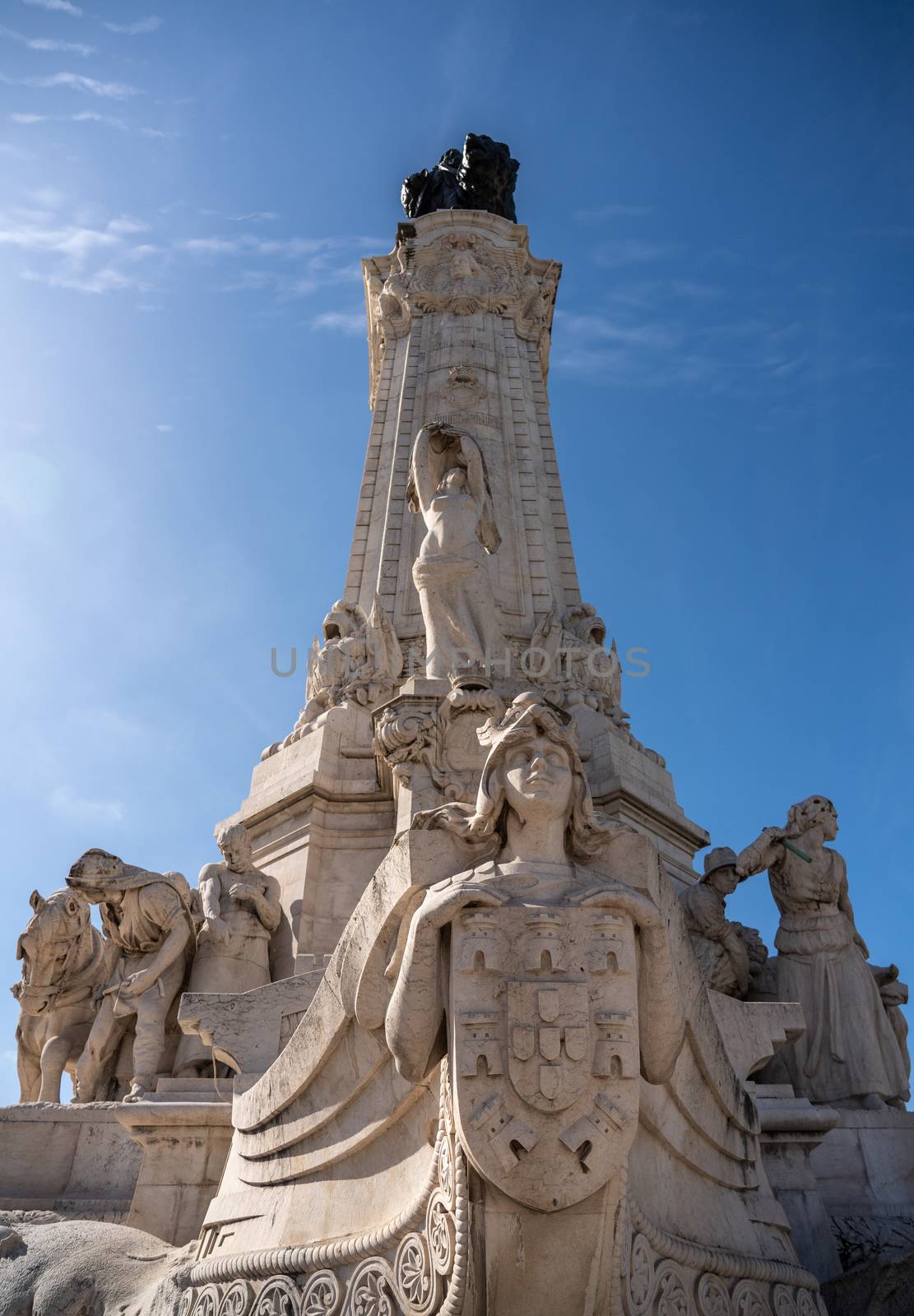 Statue in Marques do Pombal square in Lisboa