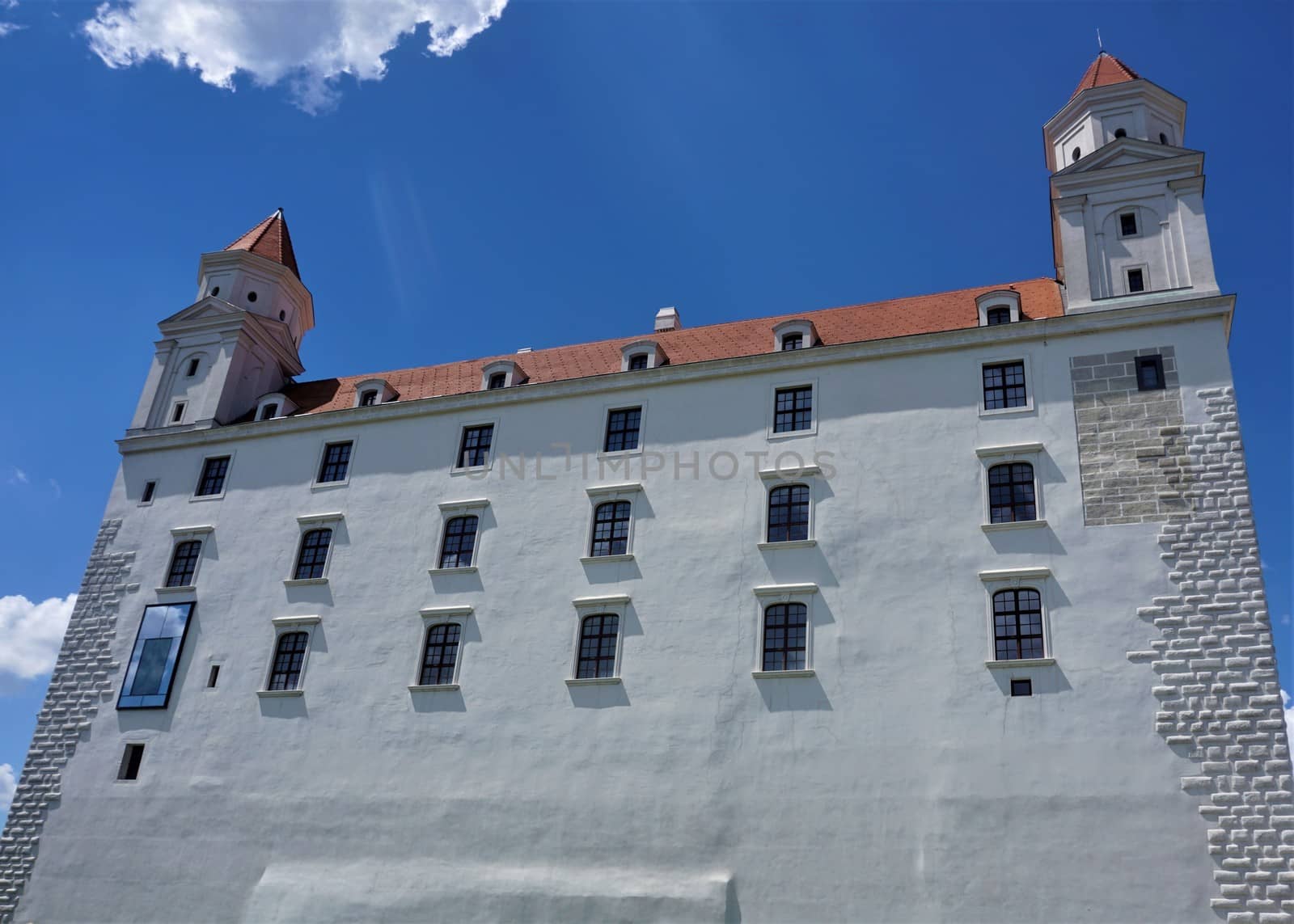 Huge Bratislava castle in summer by pisces2386