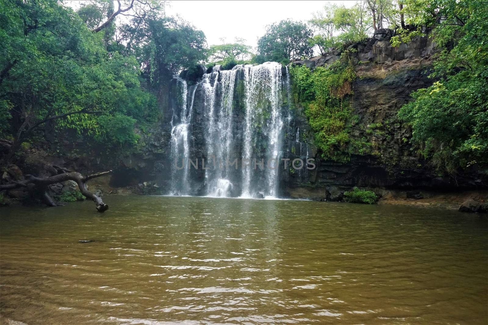 Llanos the Cortes waterfall in Bagaces by pisces2386