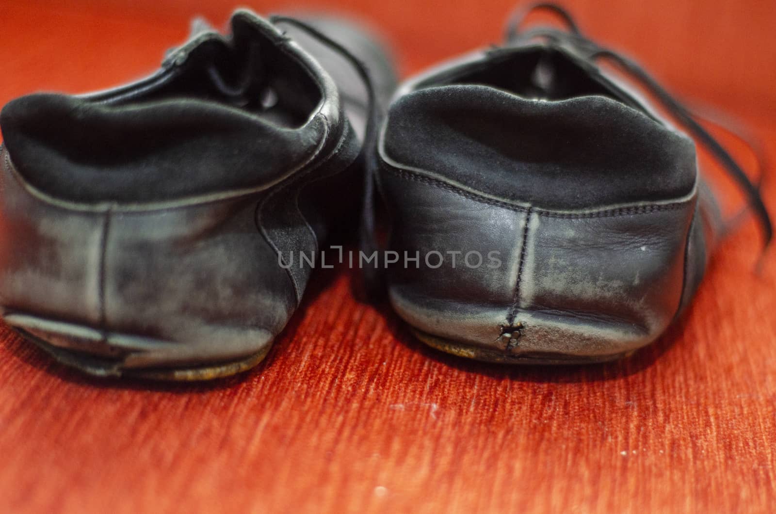 Old Black Walking Shoes, Vintage Black Walking Shoes by Hasilyus