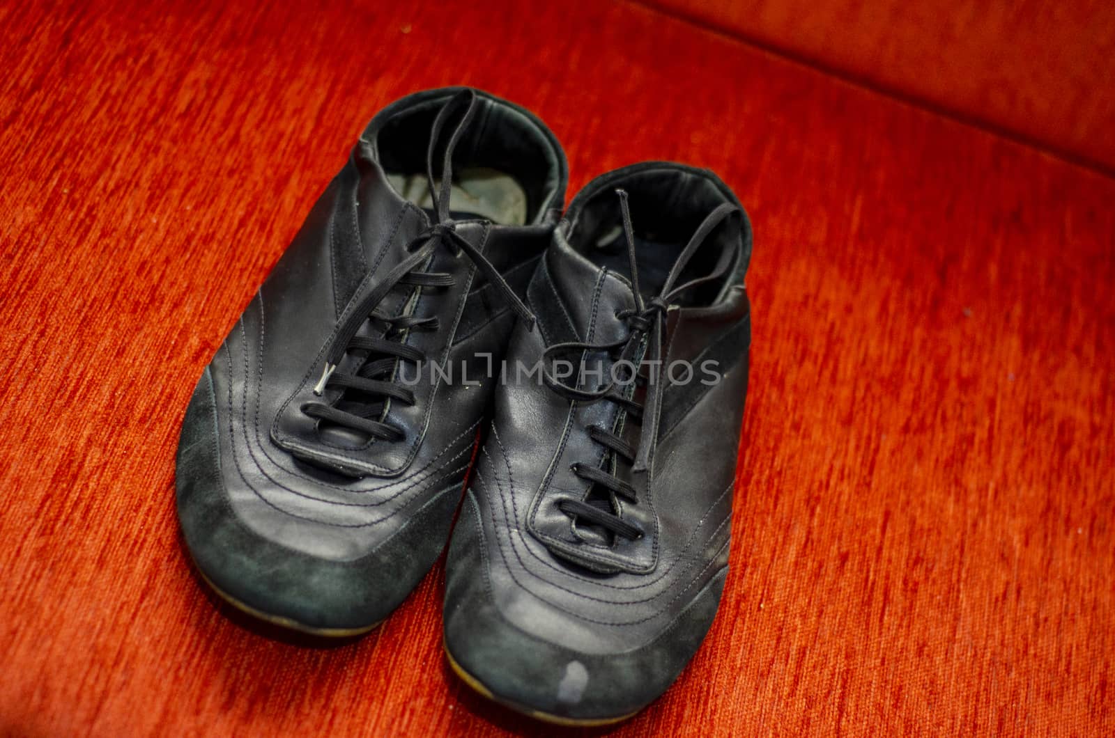 Old Black Walking Shoes, Vintage Black Walking Shoes by Hasilyus