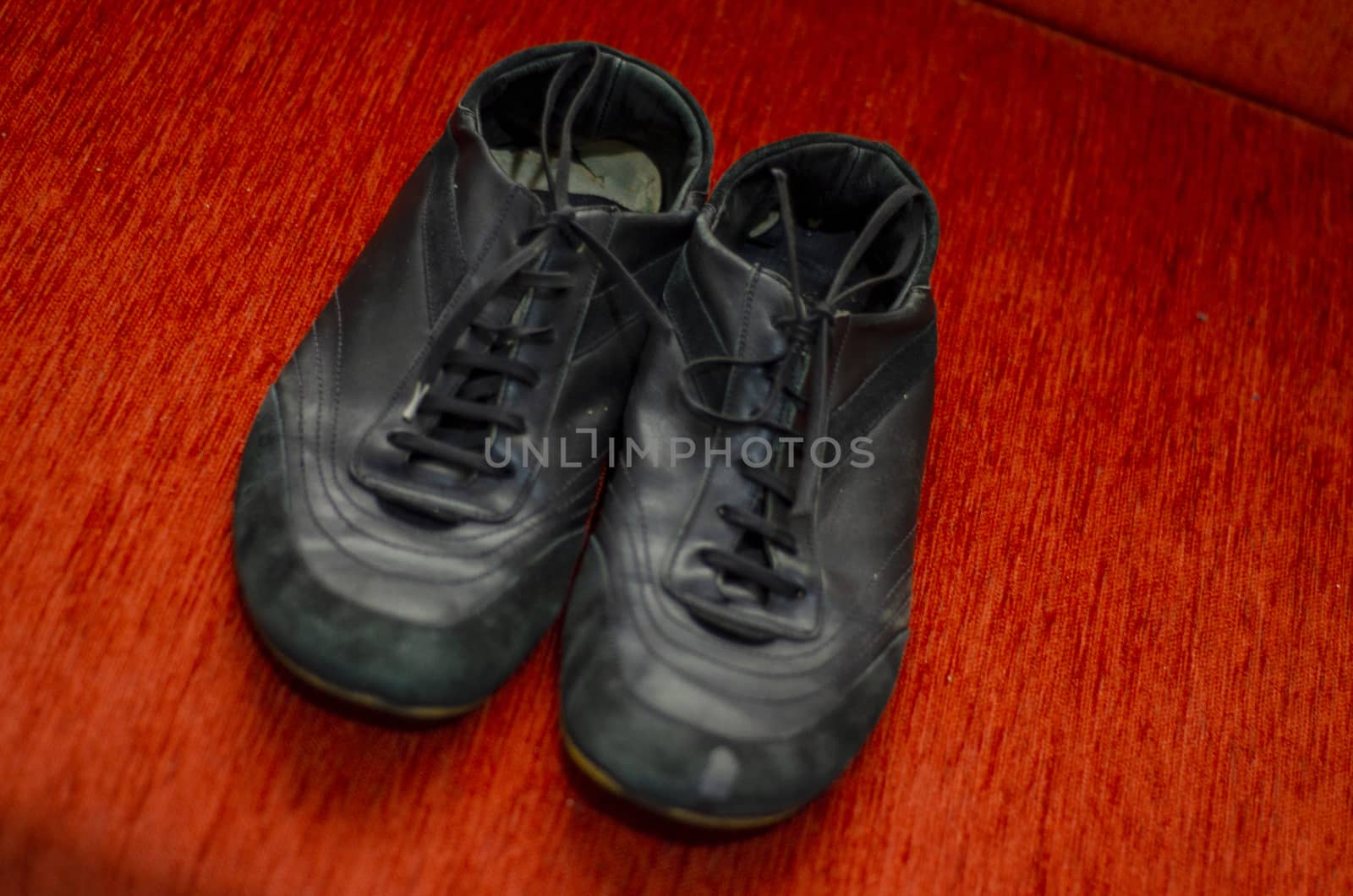 Old Black Walking Shoes, Vintage Black Walking Shoes by Hasilyus