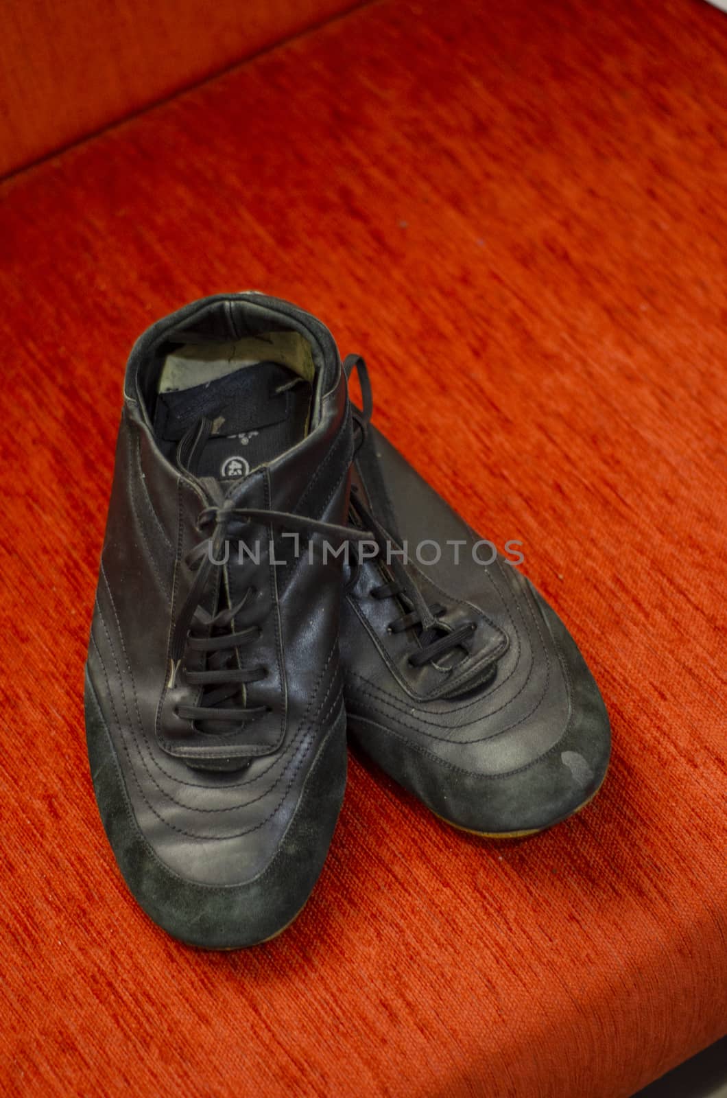 Old Black Walking Shoes, Vintage Black Walking Shoes by Hasilyus