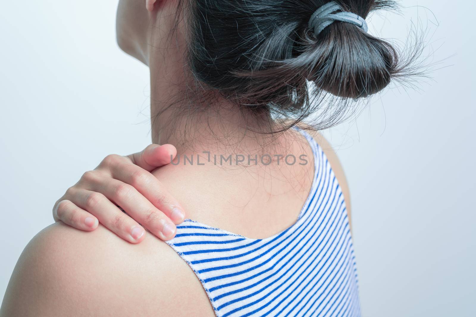 young women neck and shoulder pain injury, healthcare and medica by psodaz