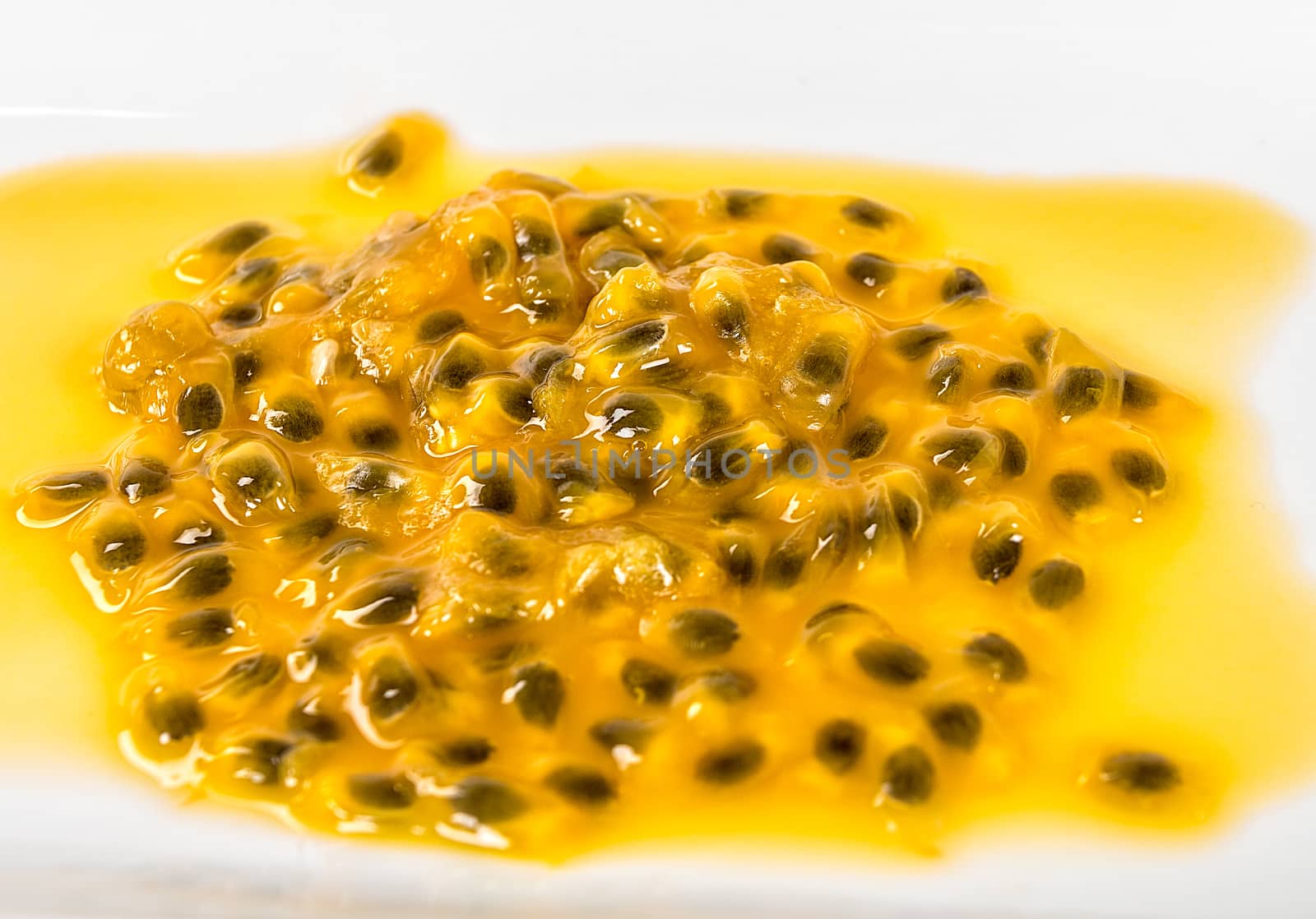 Passion fruit by jrivalta