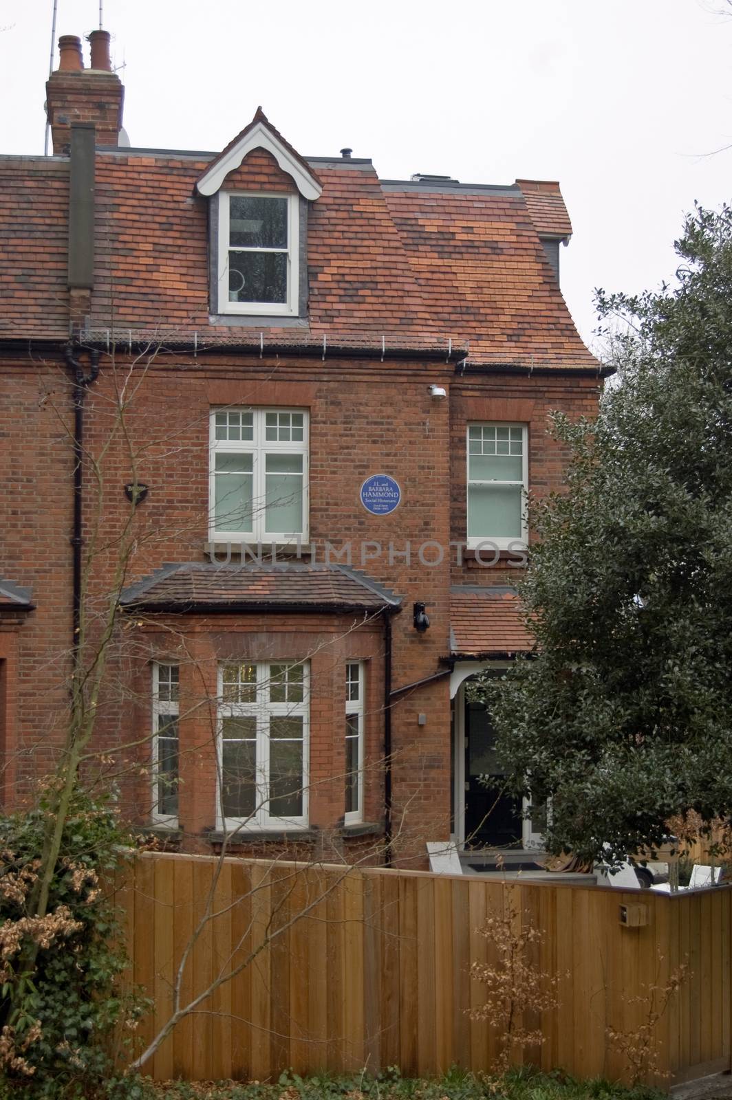 The renowned social historians J.L. and Barbara Hammond lived in this Victorian villa on the edge of Hampstead Heathbetween 1906 - 1913.