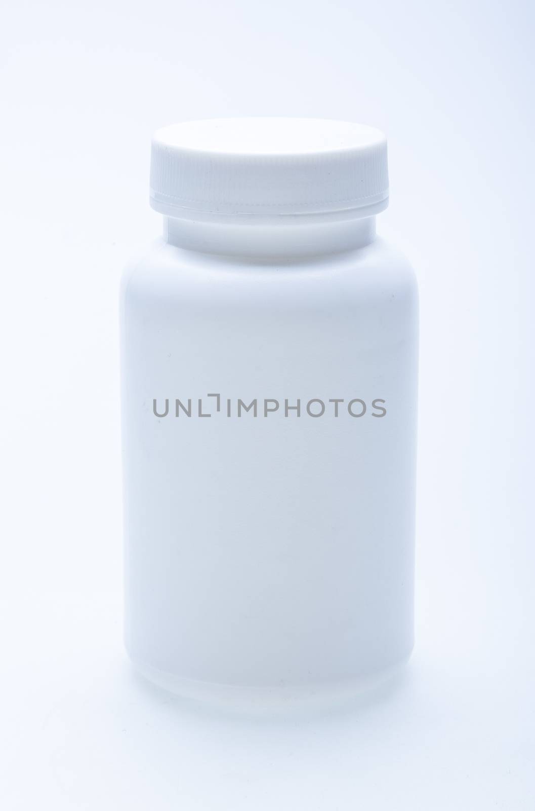 Blank White Medicine Bottle by tehcheesiong