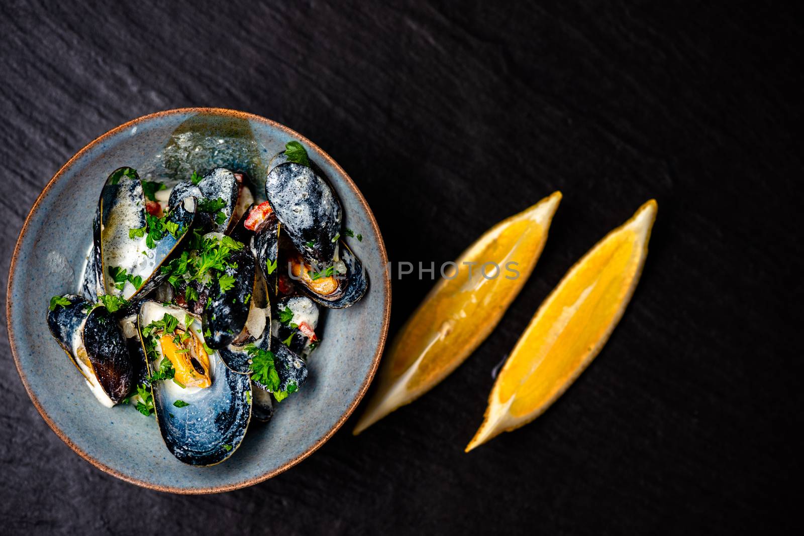 Cooked Blue mussels by Nanisimova