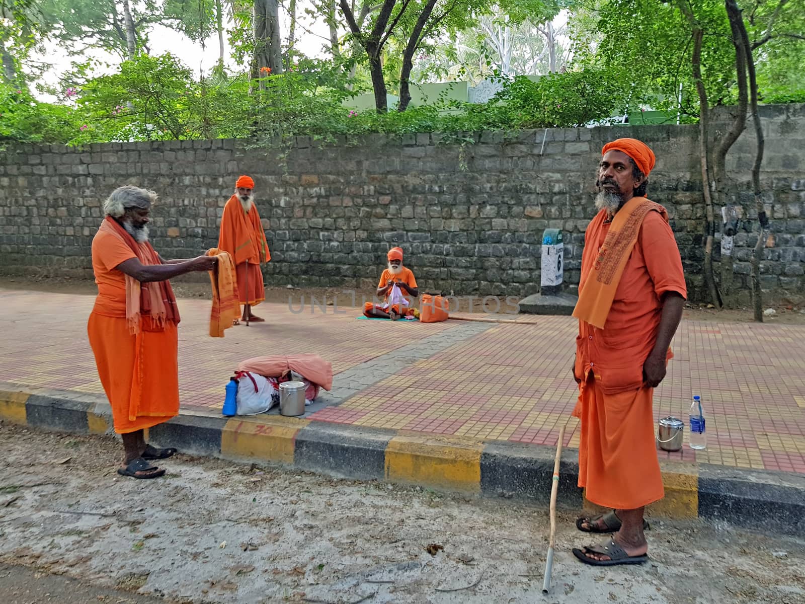 Tiruvanamalai, India - 11 december 2019: Sadhus in the streets in Tiruvanamalai in India