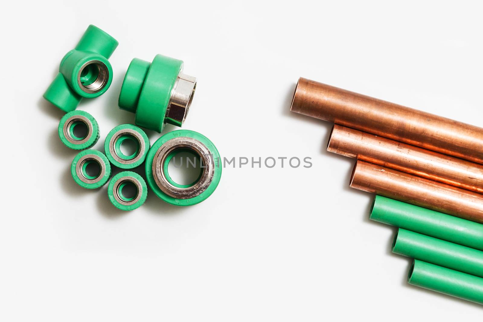 Polypropylene and copper pipes fittings and cutter