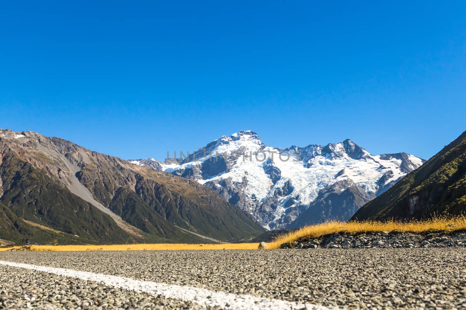 Aoraki Mount Cook National Park, New Zealand, Oceania. by SeuMelhorClick