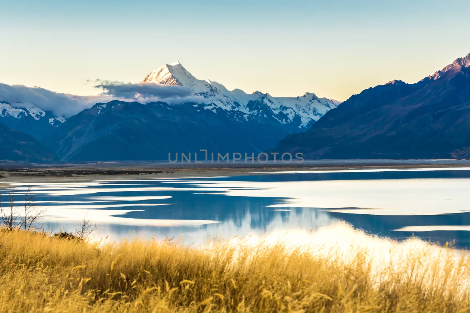 Aoraki Mount Cook National Park, New Zealand, Oceania. by SeuMelhorClick