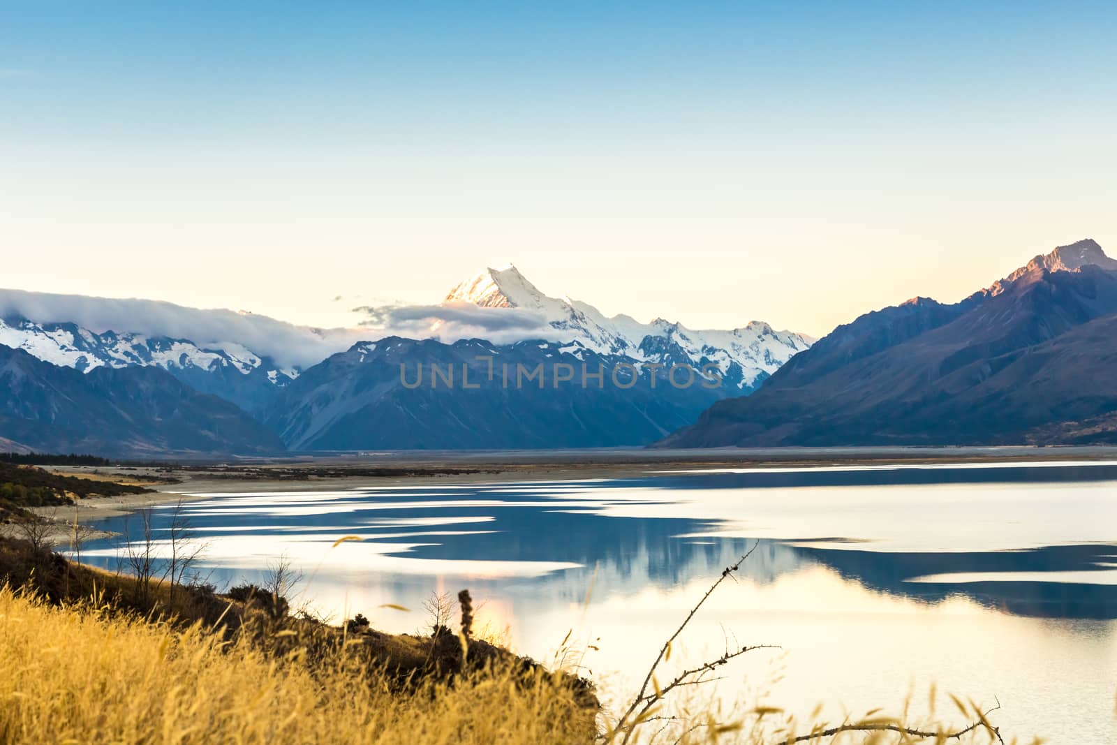 Aoraki Mount Cook National Park, New Zealand, Oceania. by SeuMelhorClick